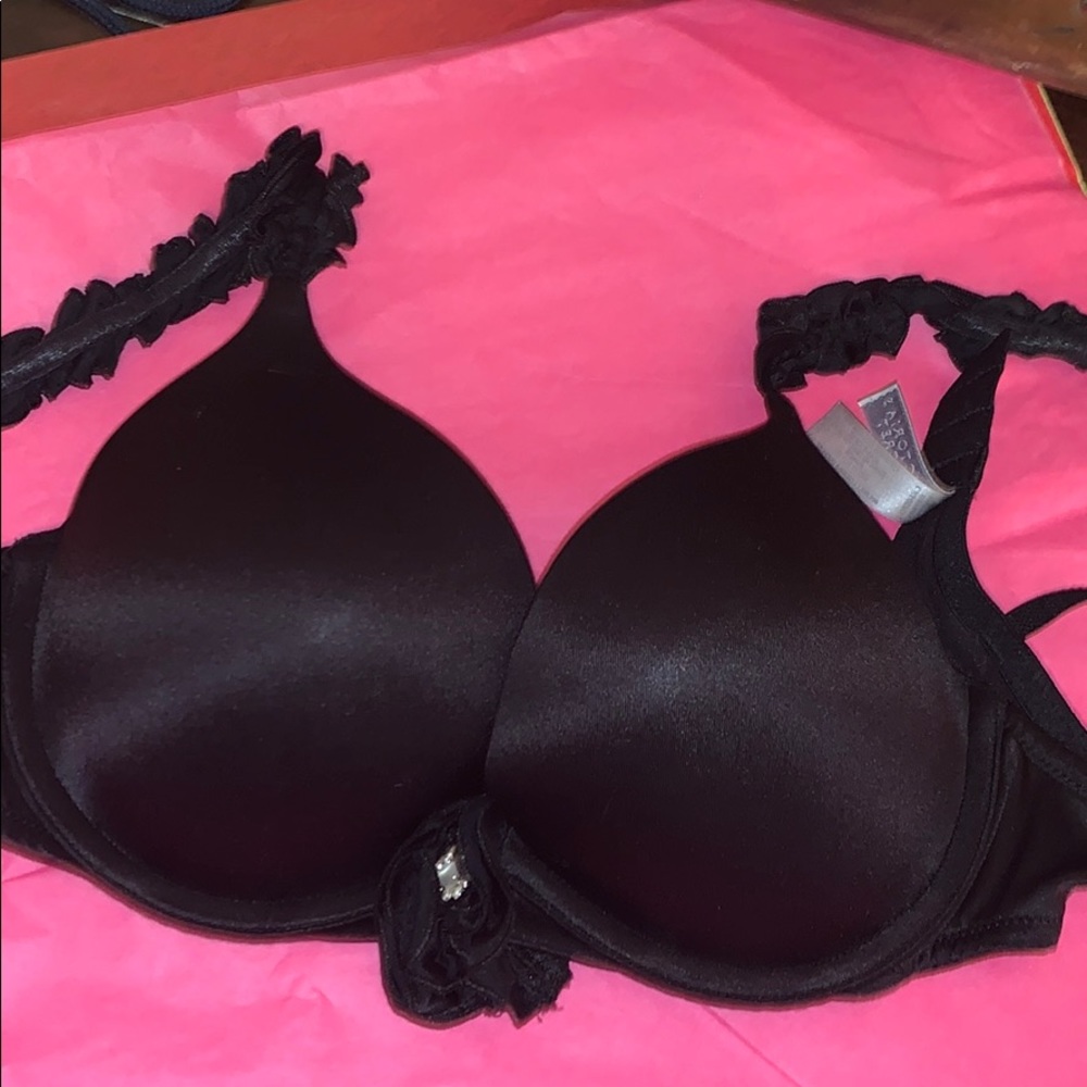 🌹🌹Beautiful Victoria secrets bra🌹🌹🌹 - Picture 3 of 8